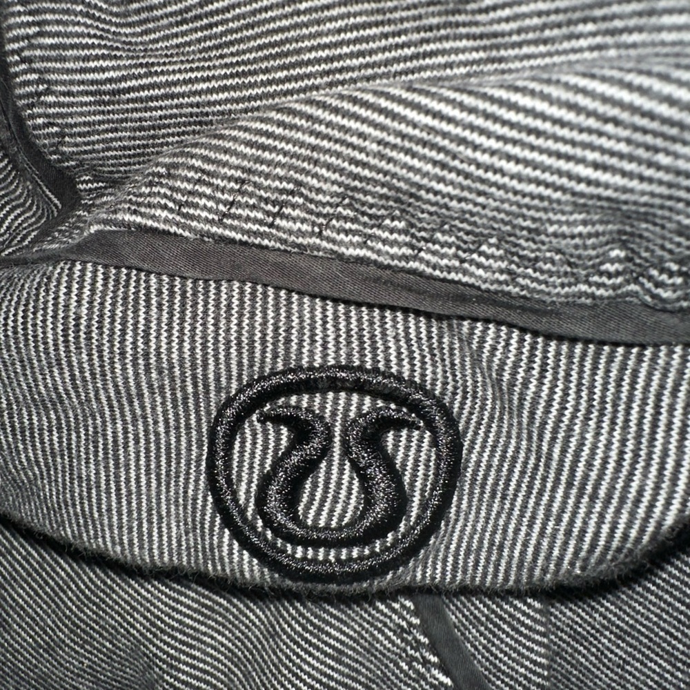 Lululemon jacket - Picture 4 of 4